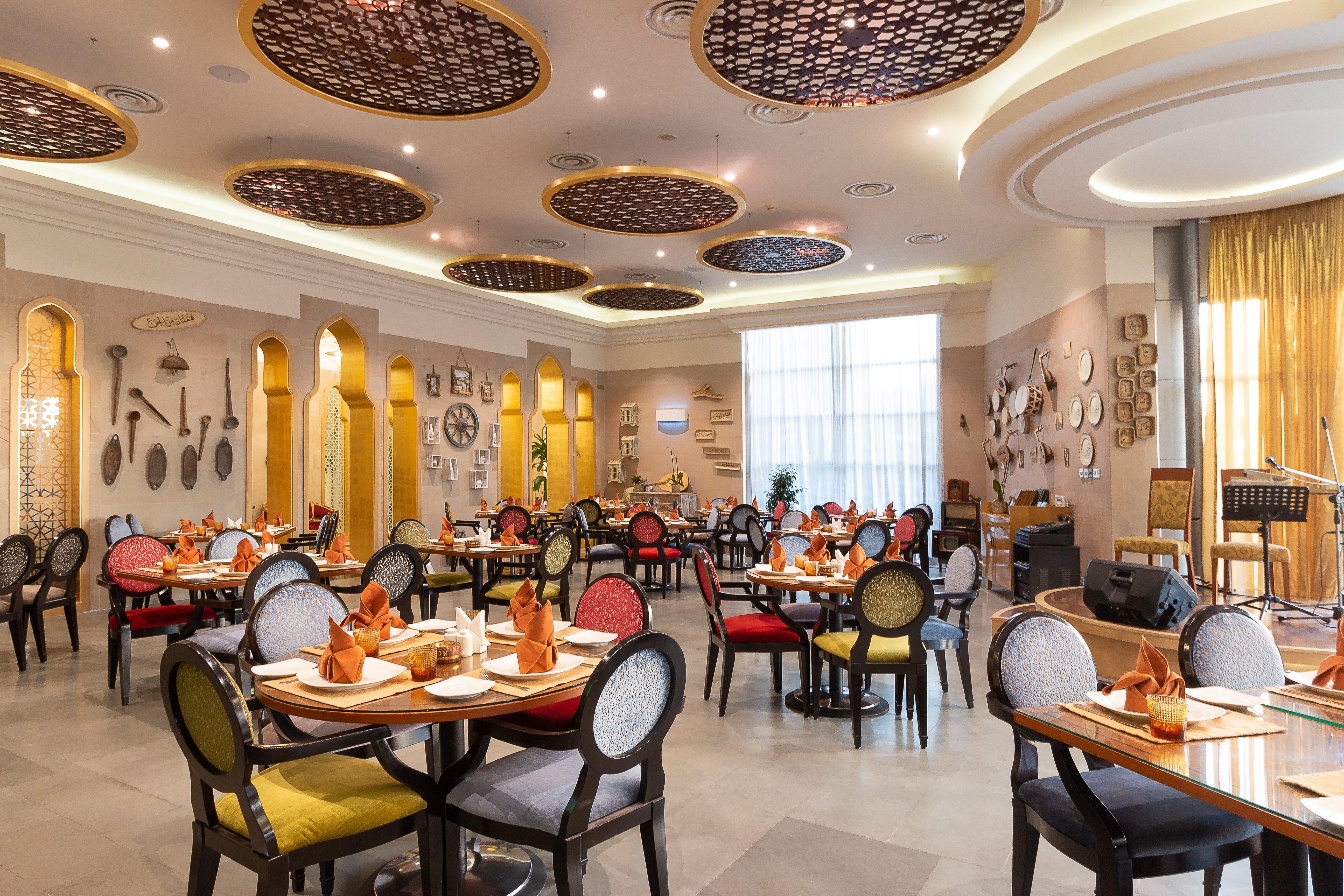 Holiday Inn - Suites Kuwait Salmiya By Ihg Kuwait City Exterior photo